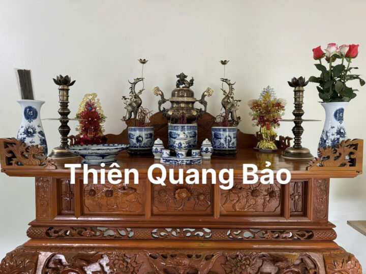 Khách dâng ban bộ đỉnh hoa sòi màu giả cổ